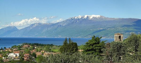 Loft con terrazza vista golfo e colline San Zeno Di Montagna